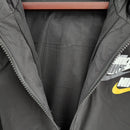 Corta Vento Nike SportWear - Preto